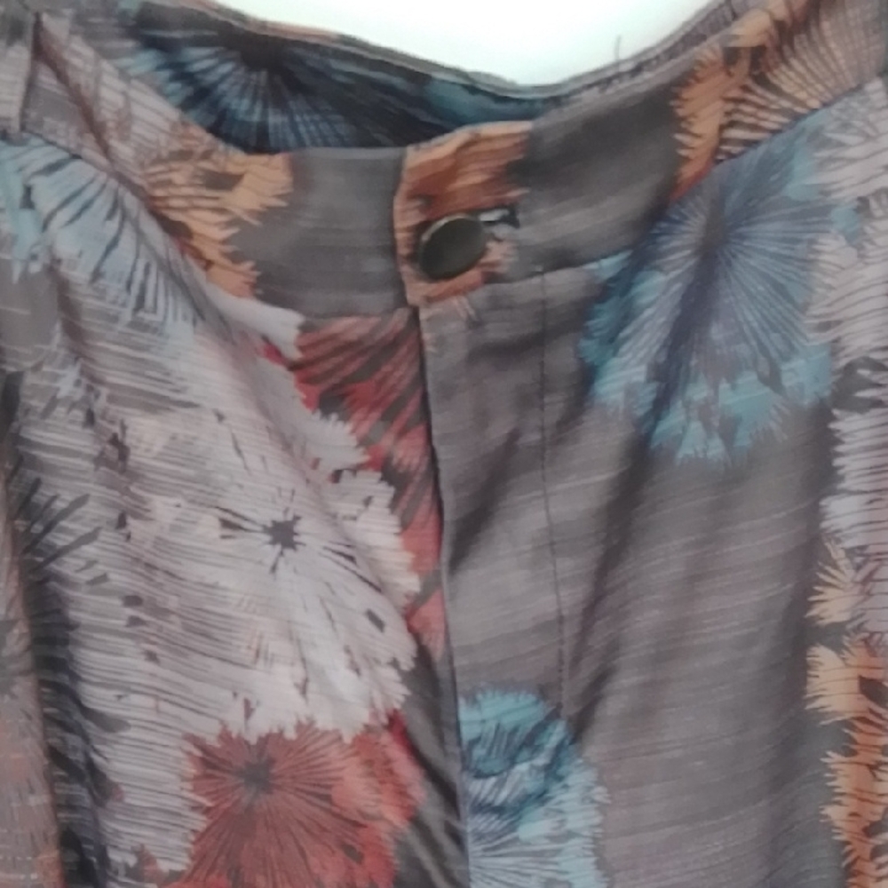 Colorful Floral Patterned Pants - Picture 3 of 8